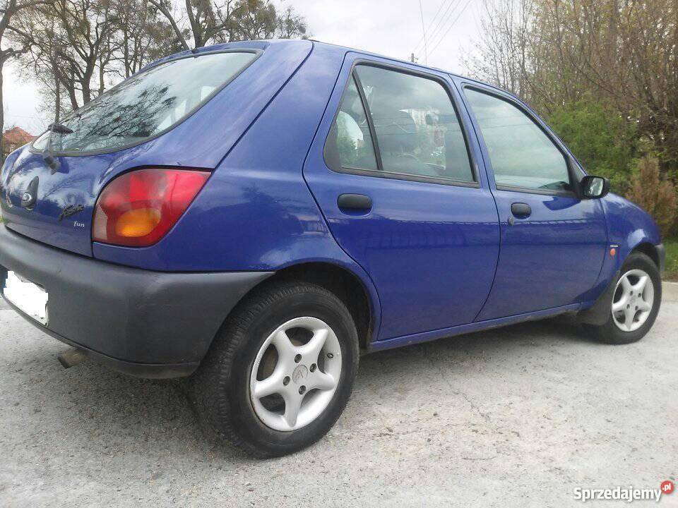 Ford Fiesta Mk4 97 r13 benz Kobiety