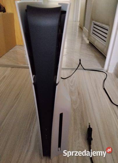 Konsola 5 BluRay 1TB 2 Pady podstawka gra Gorzów Wielkopolski