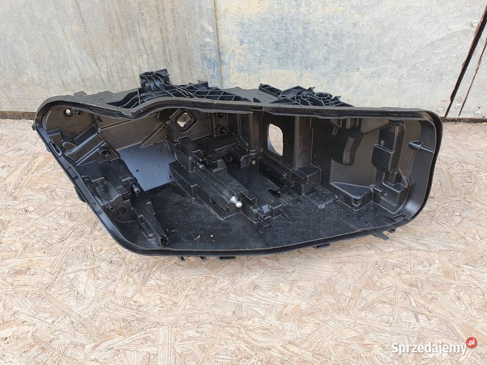 BMW 5 G30 G31 LIFT LCI LED PUSZKA LAMPY PRAWA Międzychód sprzedam