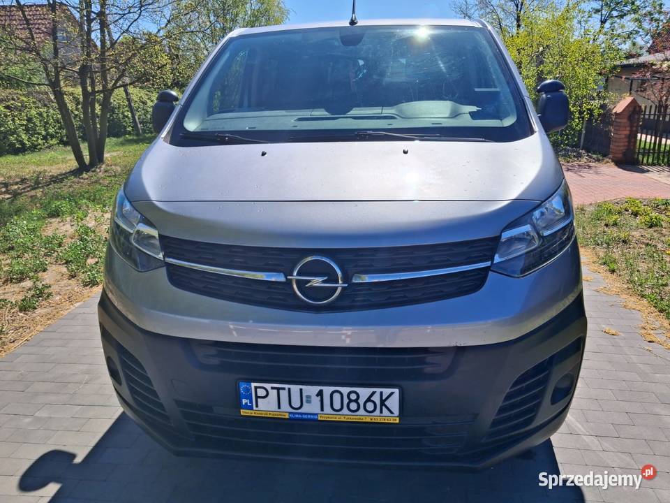 Opel Vivaro 6 osobowy silnik 20 Zderzaki Przykona