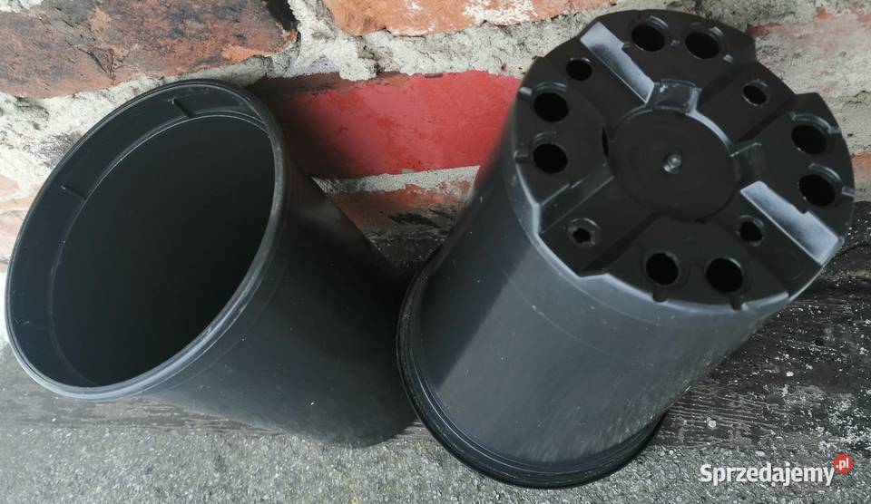 Doniczki wysokie czarne produkcyjne 14 2L do róż śląskie Siewierz sprzedam