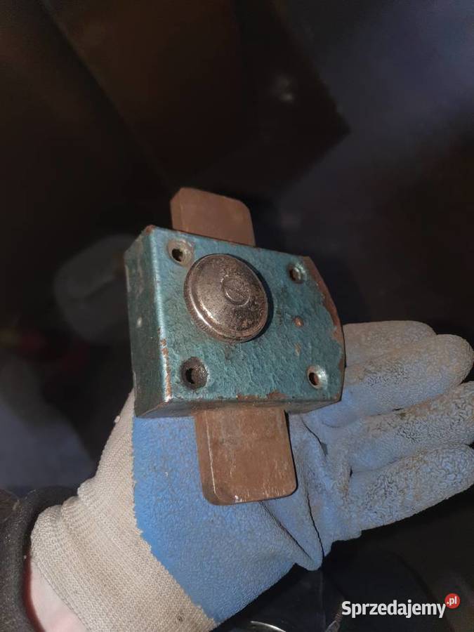 Stary metalowy zamek rygiel drzwiowy vintage PRL Warszawa