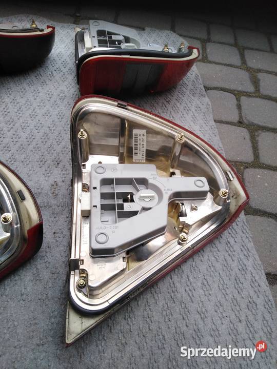 Lampa Tył LewaPrawa Mercedes C W202 lampy tylne Działdowo