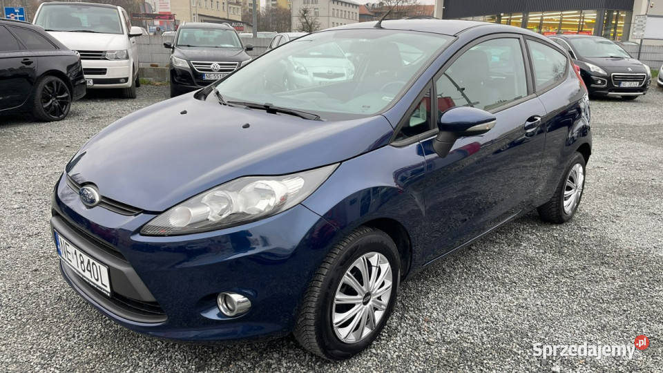 Ford Fiesta Benzyna Zarejestrowany Ubezpieczony