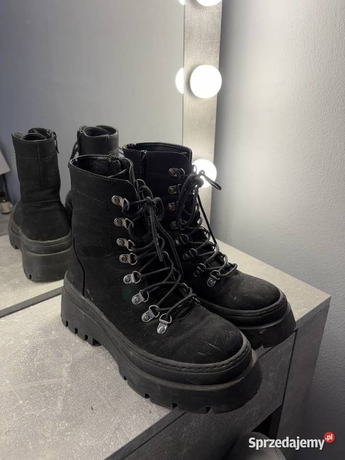 Buty zimowe jesienne trepy botki czarne wiązane