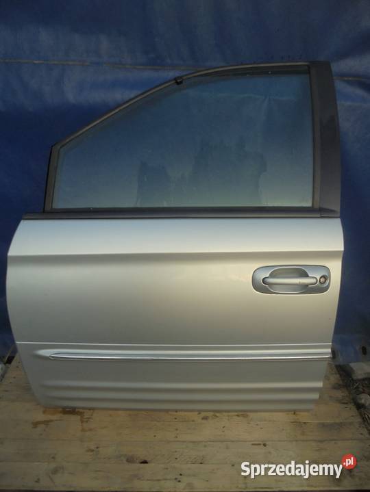DRZWI LEWY PRZÓD SREBRNE 2 CHRYSLER VOYAGER
