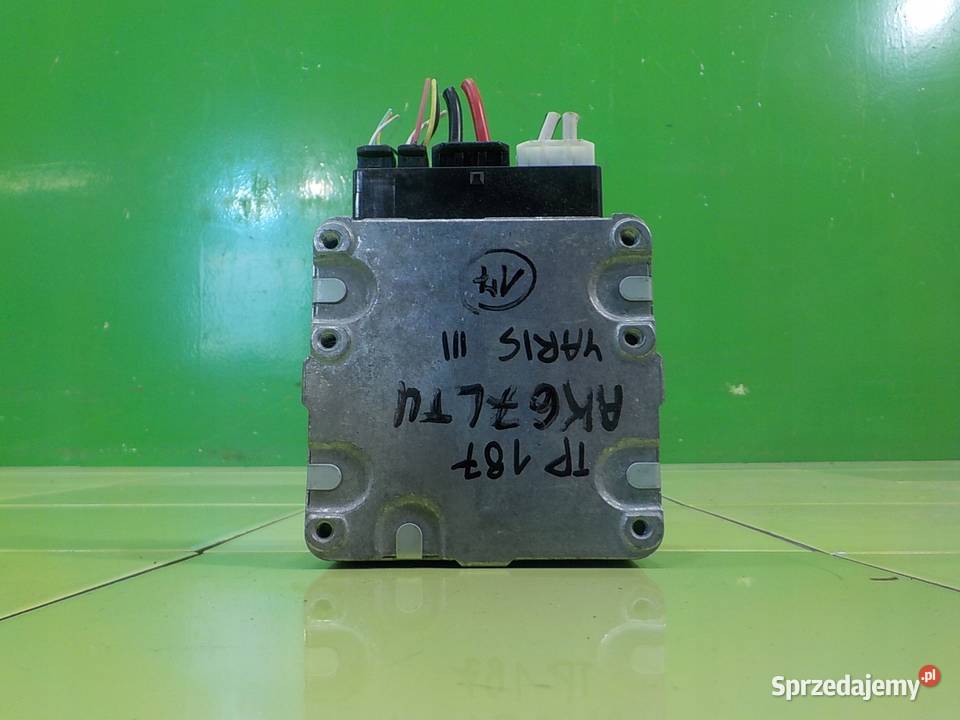 TOYOTA YARIS III 15 B 17 HB 5D modul sterownik mazowieckie Suków