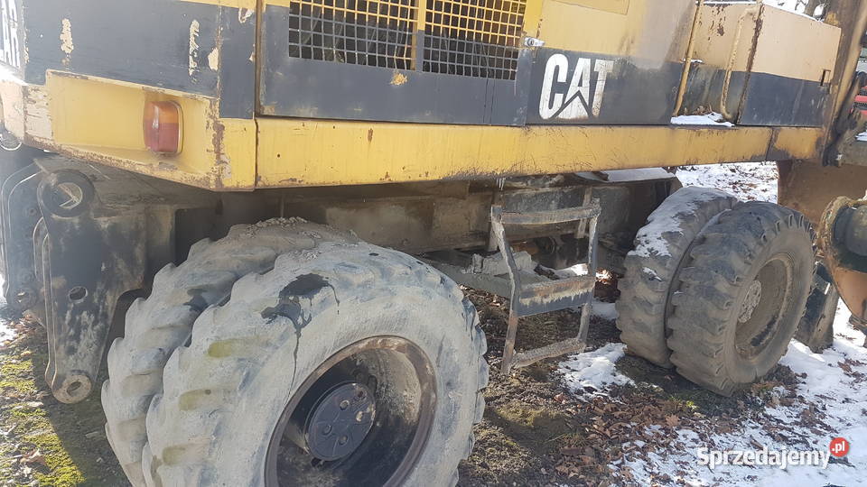 Koparka kołowa CATERPILLAR 212 BFT 15 T Wolbrom