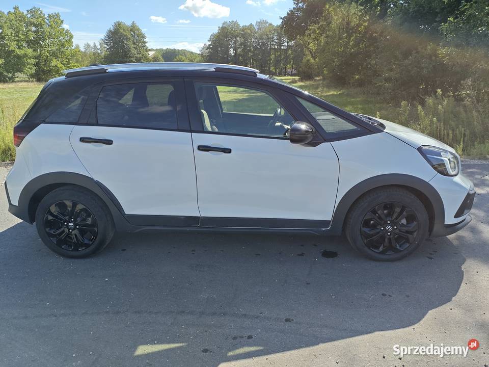 Honda Jazz V Crosstar 2021 Hybrid 15 White eCVT isofix Warka