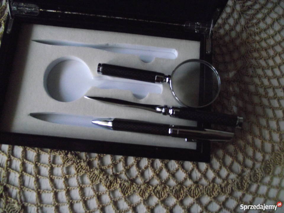 GABINETOWY ZESTAW NA BIURKO W KASECIE Z LAKI Piła sprzedam