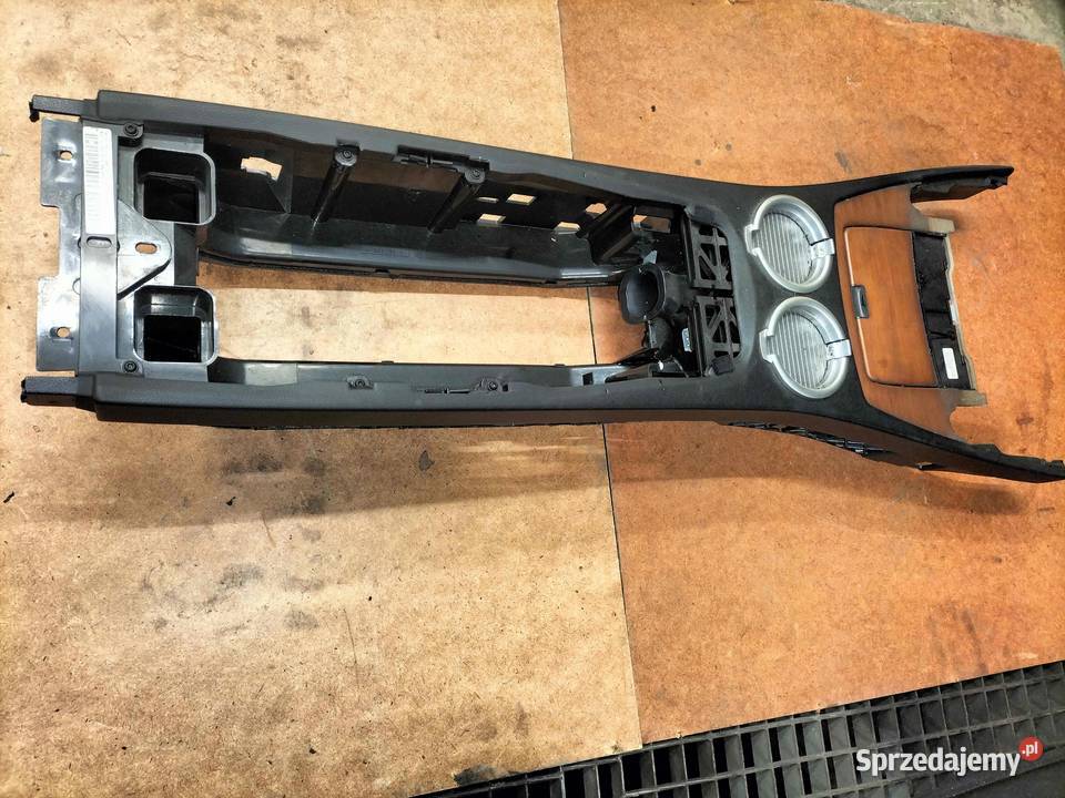 Popielniczka z uchwytami na kubki BMW E65 E66 Deski rozdzielcze, konsole Poręba sprzedam