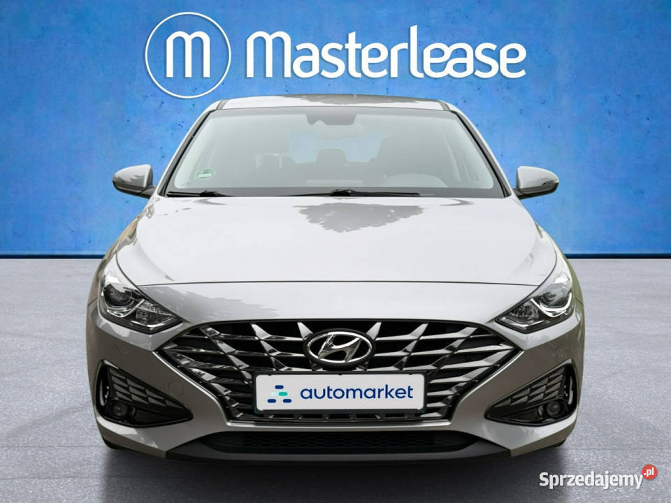Hyundai i30 15 DPI Smart Z polskiego salonu Z srebrny