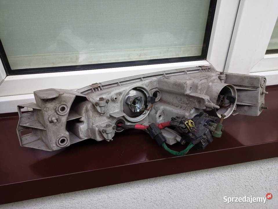 Mazda 626 GE IV lampa przednia prawa reflektor Lampy przednie sprzedam
