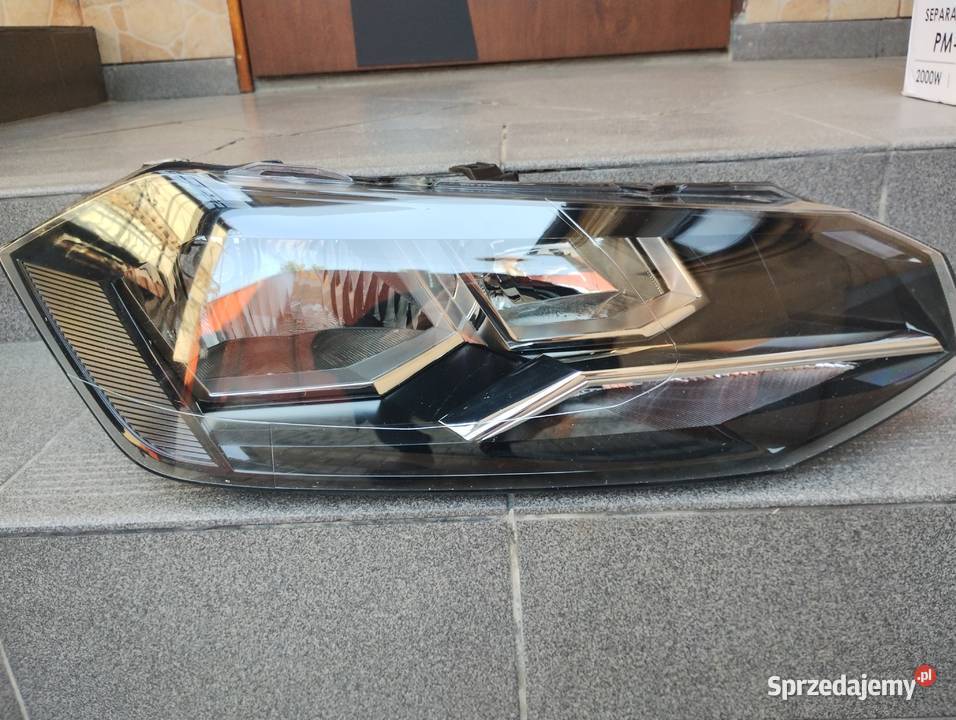 Lampa reflektor VW Polo Vl prawa 2G1 Pawłowo sprzedam