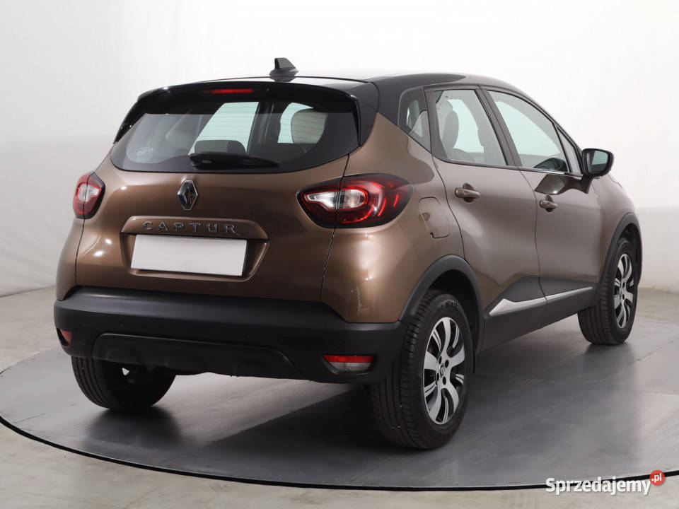 Renault Captur 09 TCe Rok produkcji 2017 Katowice
