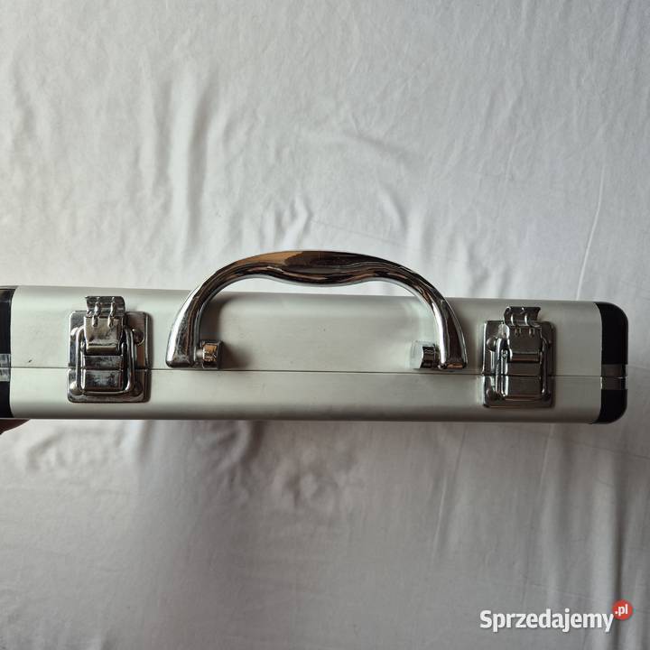 Kuferek kosmetyczny na pędzle i kosmetyki Makijaż