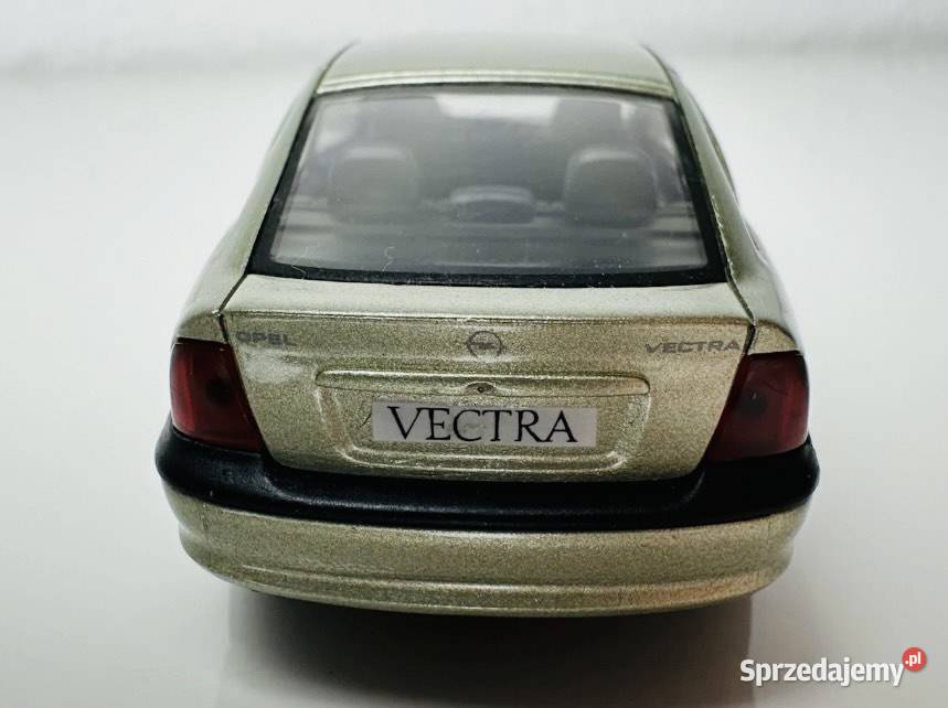 Opel Vectra B Liftback skala 143 Modelarstwo Grudziądz