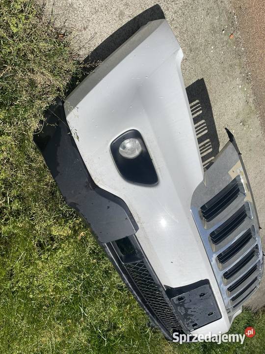 Zderzak przedni jeep wk2