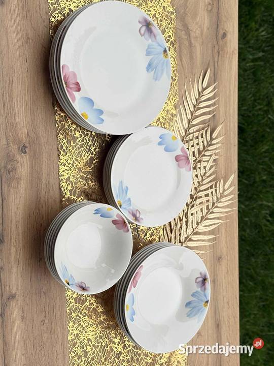 189 Serwis obiadowy 24 elementy Stokrotki Zabrze sprzedam