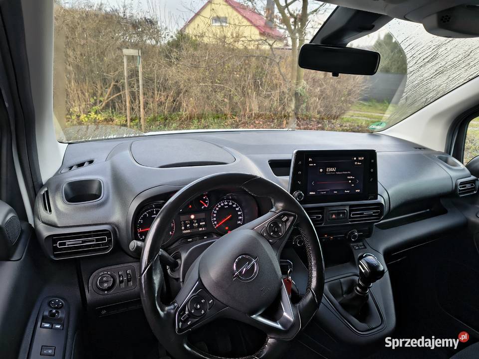 Opel Combo berlingo partner proace 2023 r manualna Samochody dostawcze