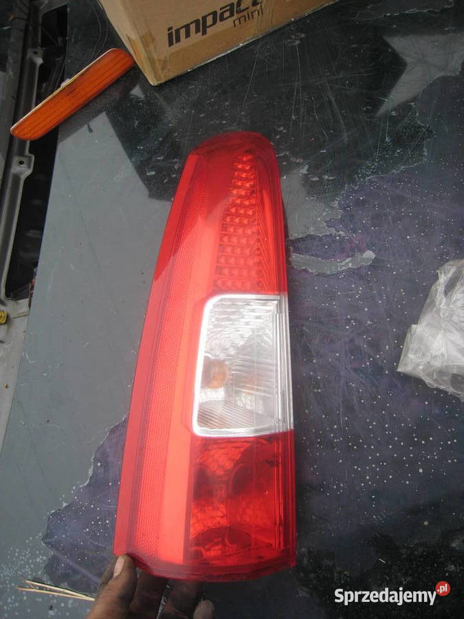 Lampa lewa tylna lewy tył górna góra Volvo v70
