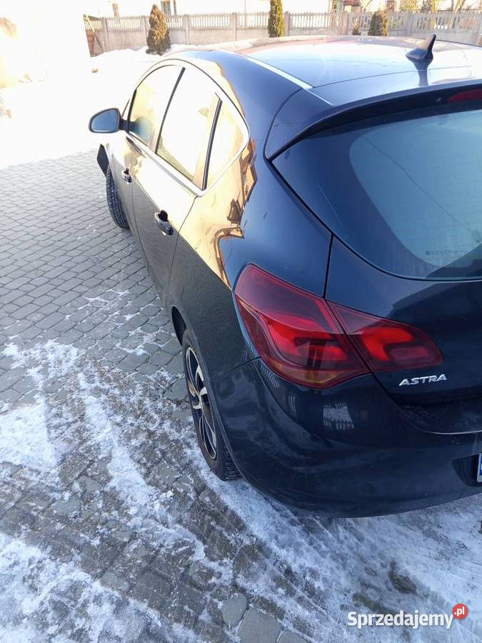 Opel Astra J uszkodzony Morawica
