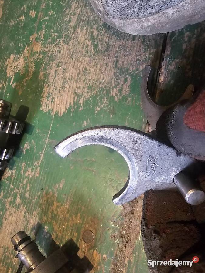 Aprilia rv4 minarelli skrzynia biegów wałek Jelenia Góra