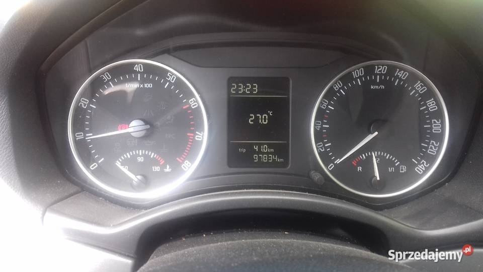 Octavia 2012 16 MPI nieuszkodzony Żarki sprzedam