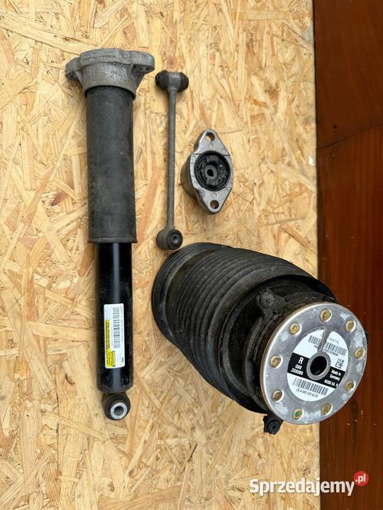 Amortyzator praw tył miech A2053200225 osobowe Zawieszenie i układ kierowniczy Mirsk