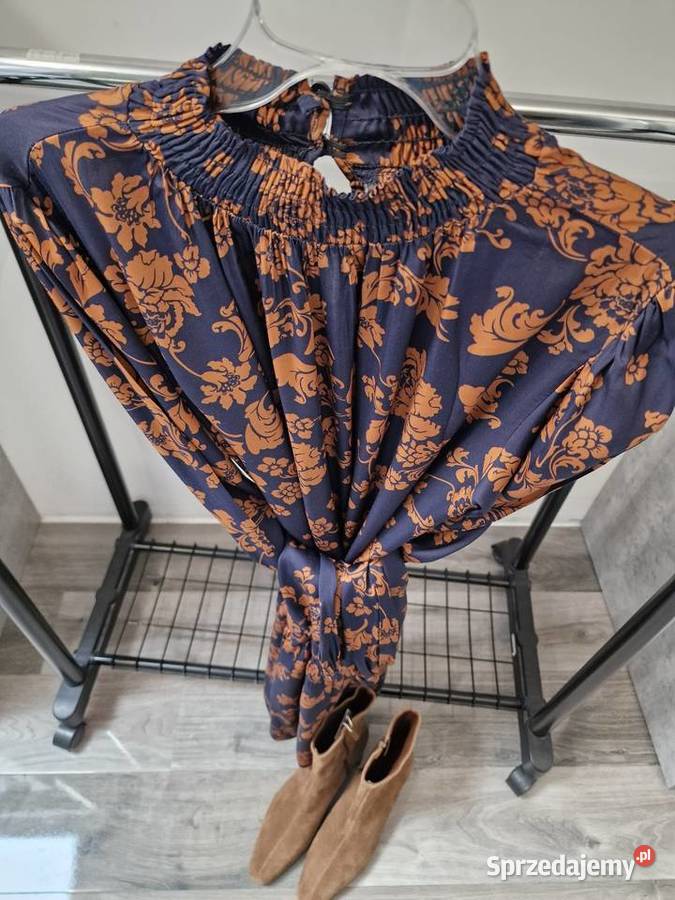 Sukienka Stójka Falbaną Pasek Żywiec sprzedam