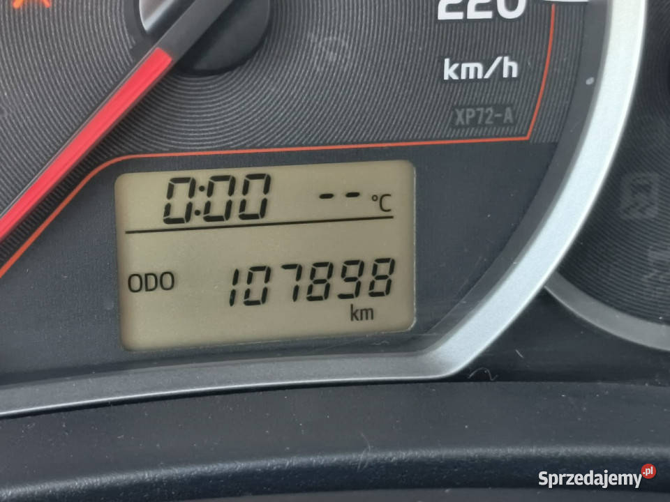 Toyota Yaris 14 d4d 90 6biegow tablet Hatchback