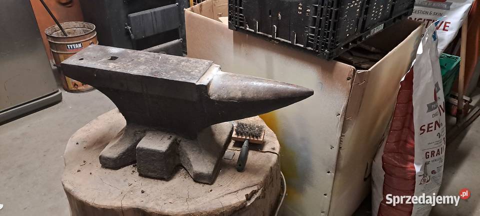 Kowadło 100 Albigowa