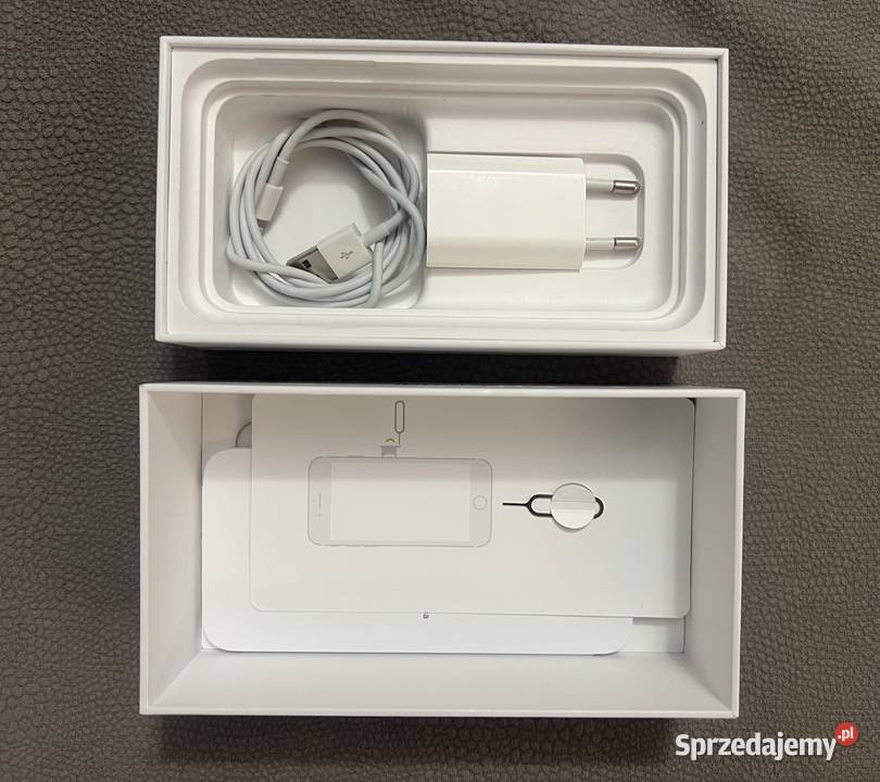 IPhone 11 w stanie Apple / iPhone Warszawa