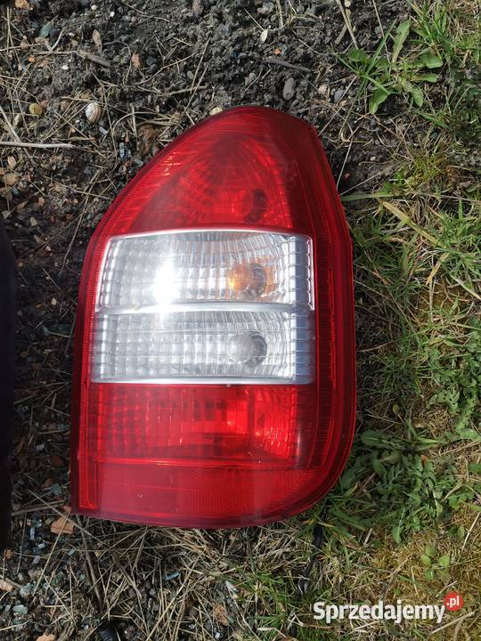 Lampy tył opel Zafira a