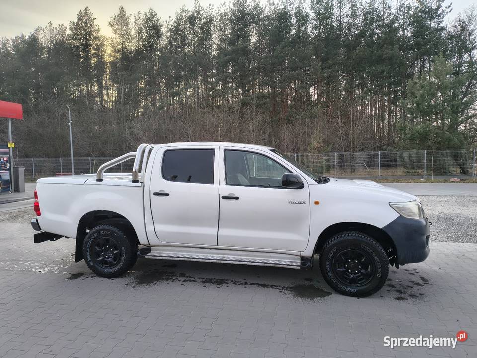 Toyota hilux 25 D brutto 249700km Mielec