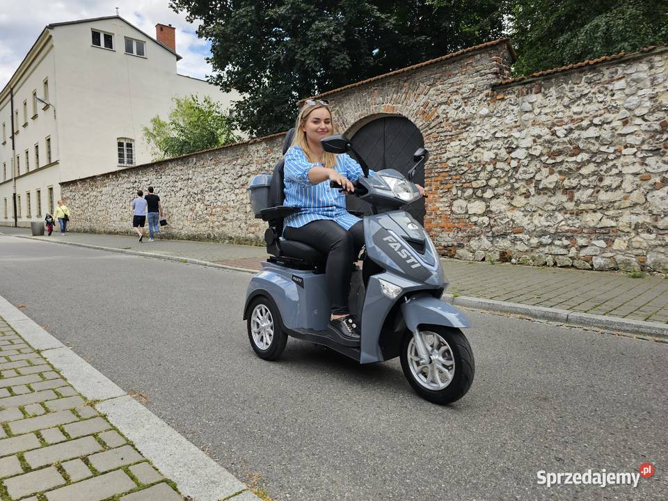 Elektryczny skuter Fasti 3 z dachem bateria pas Kraków