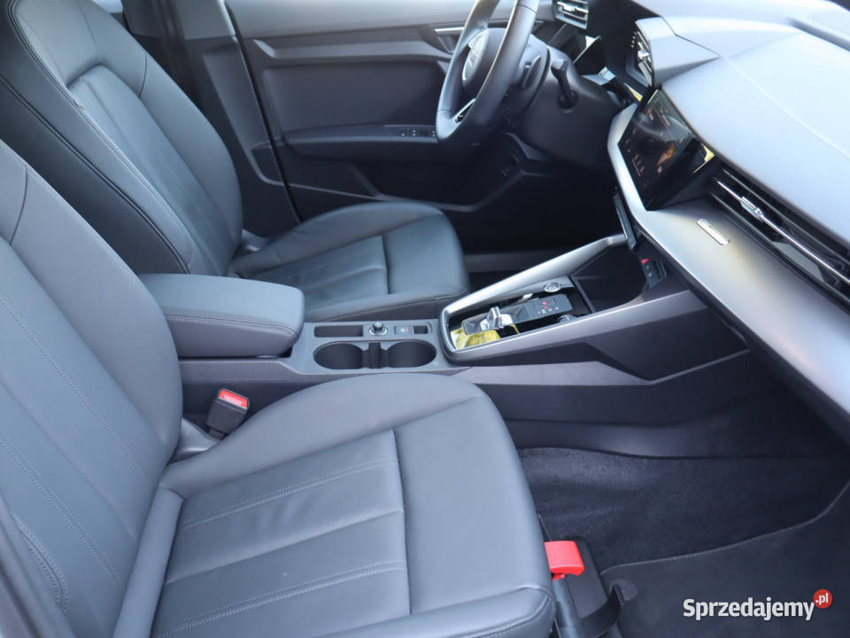 Audi A3 35 TFSI łopatki zmiany biegów