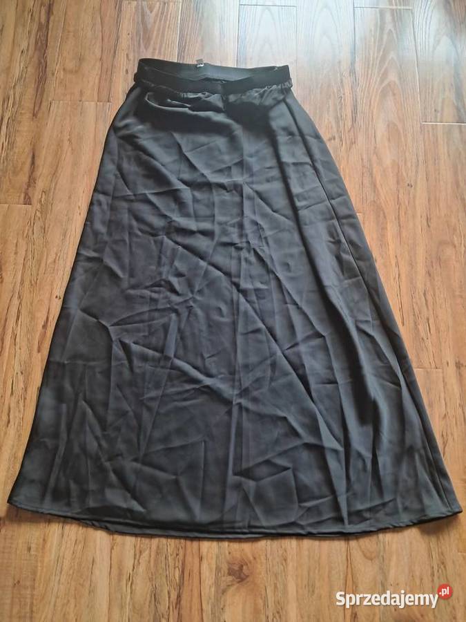 nowa czarna śliska spódnica rozmiar M ale to Sandomierz