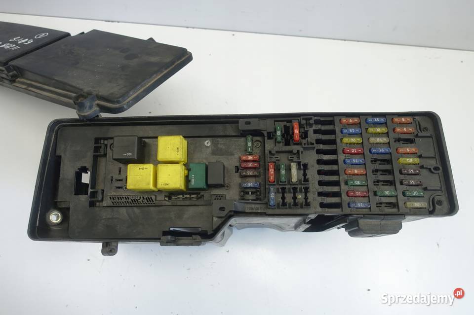 Mercedes CLK W208 55 AMG SKRZYNKA BEZPIECZNIKÓW lubelskie Rudka sprzedam