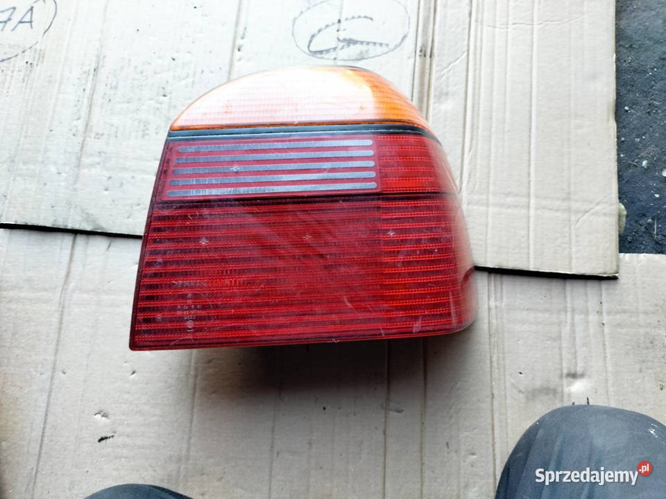 GOLF 3 MK3 LAMPA TYŁ PRAWA osobowe Części samochodowe lubelskie Kamień-Kolonia