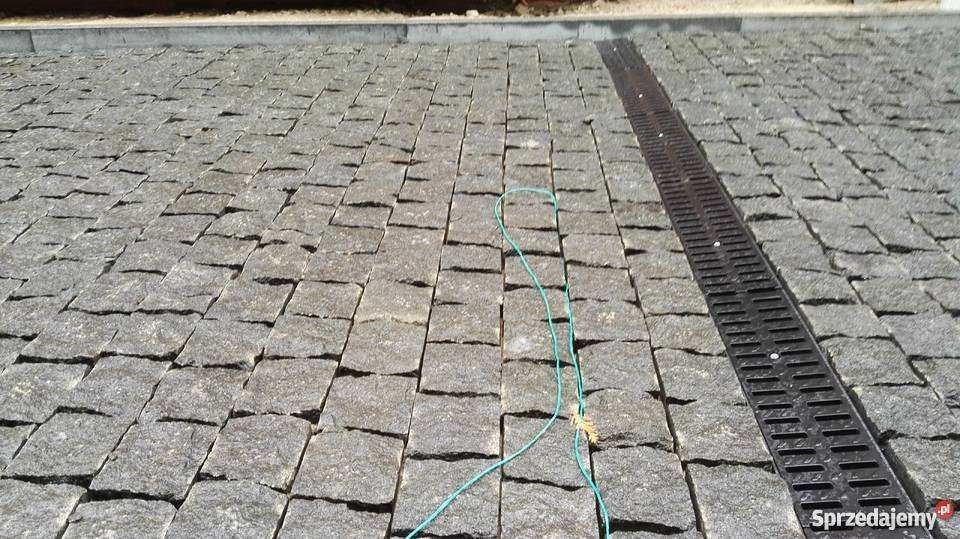 Kostka Granitowa Ciętołupana Rzędowa CZARNA mazowieckie Marki