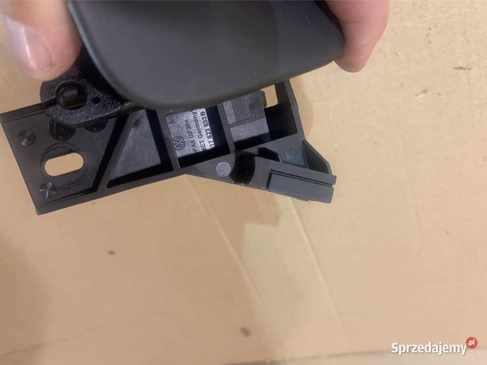 3G0823533 Rączka otwierania maski vw troc skoda Szczecin