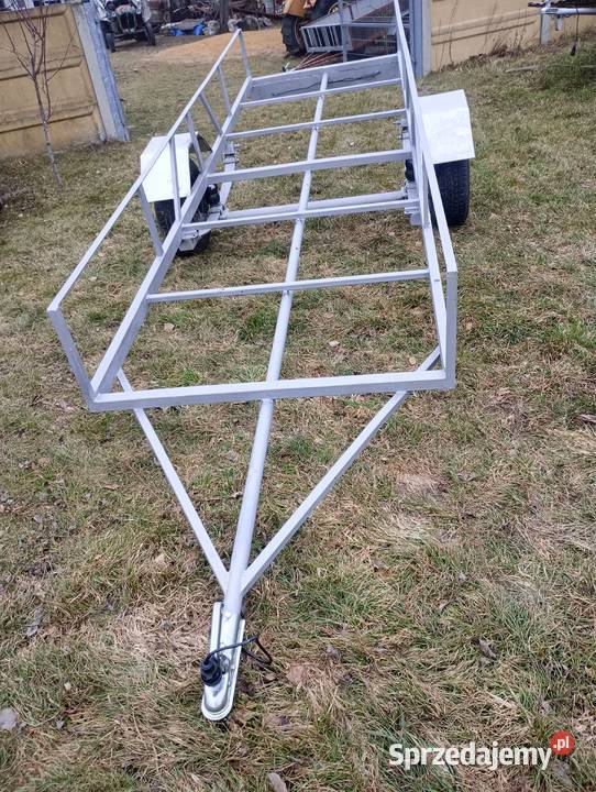 przyczepka samochodowa dluzyca skzynia 4300x1350 towarowe