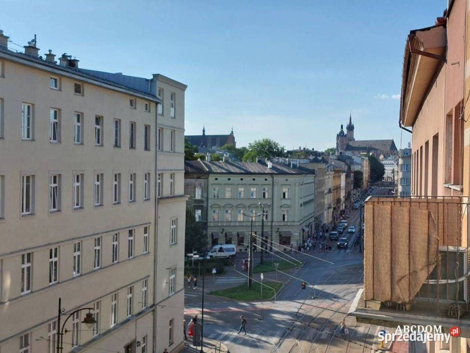 Stare Miasto mieszkanie z balkonem sprzedam