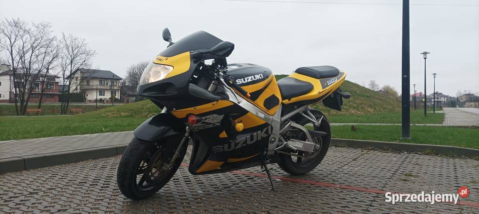 Suzuki GSXR 750