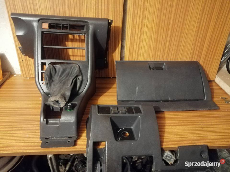 Polonez konsola środkowa schowek Caro Plus kombi Suskowola