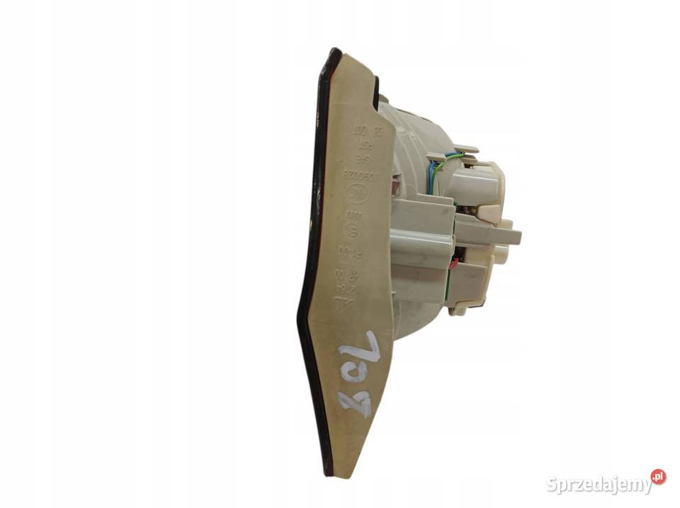 LAMPA TYŁ W KLAPĘ LEWA SEDAN LIFT LCI Bmw Seria świętokrzyskie