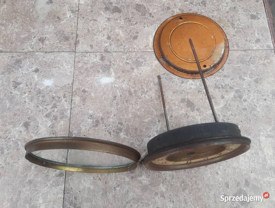 T061 Tarcza starego zegara kominkowego chodzika