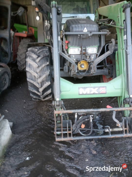 Ciągnik Fendt 211 krajowy