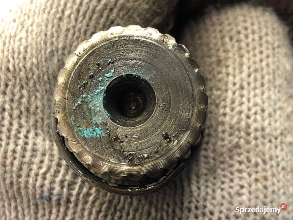 PÓŁOŚ PRAWY PRZÓD KIA CEED 16 126 0612 PRZEGUB